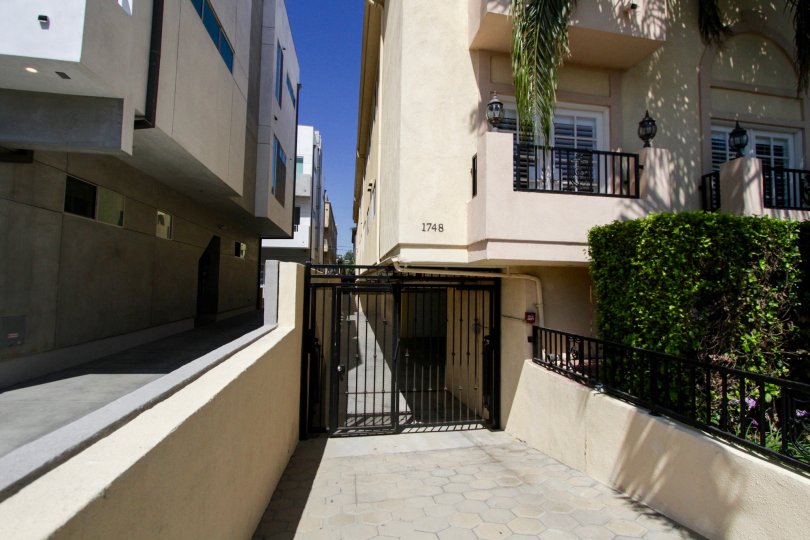 Castle View Townhomes West LA CA
